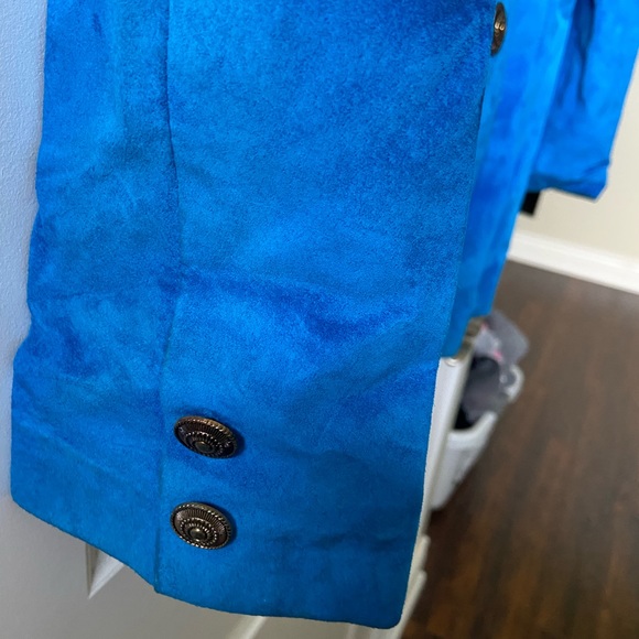 DANIER Vintage Blue 2-Piece Suede Suit - Picture 3 of 11